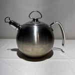 Chantal 18/10 Stainless Steel 1.5 Qt. Kettle Teapot SL37-15 Used. Price: $34.99.