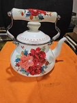 The Pioneer Woman Teapot Cheerful Rose Enamel Steel 1.9 Quarts Kettle New. Price: $35.00.