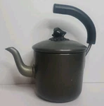 Calphalon Metal Tea Pot Kettle Made Ireland Anodized 2 Qt Acorn Finial Used. Price: $34.99.