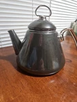 Vintage Chantal Teapot 1.7-QT Enamel-on-steel Kettle Gray / Blue Interior Used. Price: $19.13.