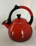 Creuset Oolong Kettle Cerise Red 1.6QT/1.5L Enamel Whistling Euc As Used. Price: $29.99.